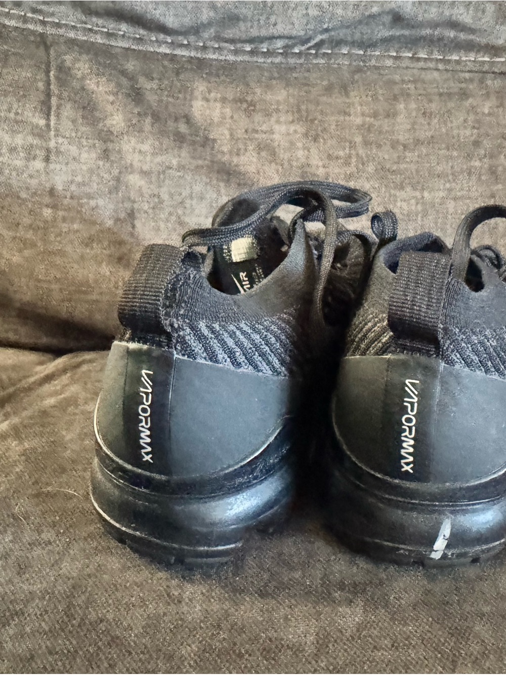 Nike Black Vapormax flyknit - Picture 4 of 7